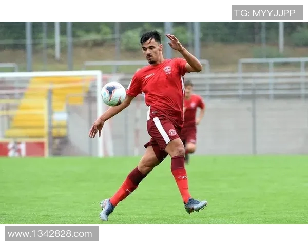 沙尔克04主场遭遇重创，惨败收场！