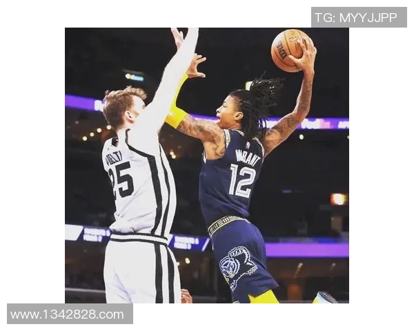 贾莫兰特：从新星崛起到联盟焦点的篮球传奇之路