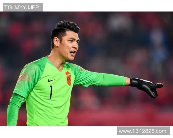 诺伊尔：足球场上的守护神与传奇门将的辉煌历程