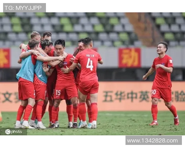 青岛中能迎战梅州客家力争主场胜利展现球队实力与斗志