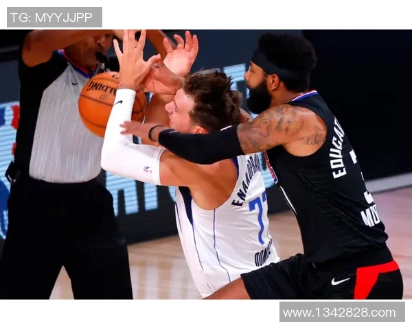 快船与爵士对决中犯规次数分析及其对比赛结果的影响